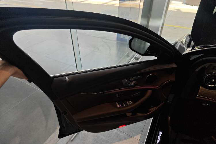 Used Mercedes-Benz E-Class 2023 Updated E 300 L Fashion Edition
