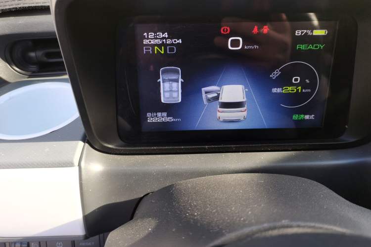 Used Wuling Hongguang MINIEV 2022 GAMEBOY 300km Enthusiast Model with Lithium Iron Phosphate