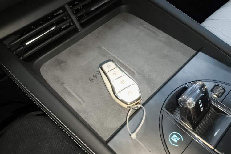 Used BYD Seal 06 New Energy 2024 DM-i 120KM Flagship Model