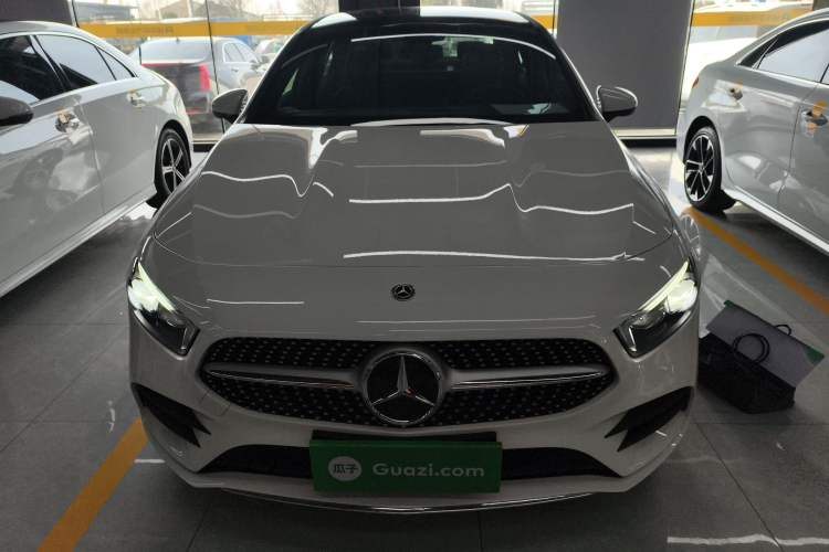 Used Mercedes-Benz A-Class 2022 Revised Version A 200 L Sport Sedan Fashionable Style

