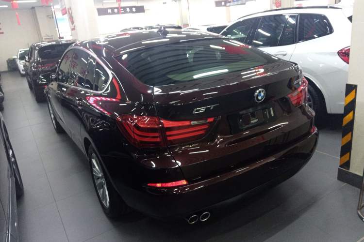 Used BMW 5 Series GT 2015 528i Leading Model
