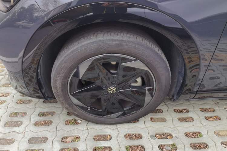 Used Volkswagen ID.UNYX 2024 Pro Long-Range Version