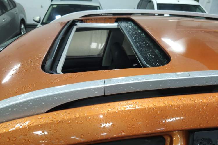 Used Soueast DX3 2016 1.5L Manual Luxury Version
