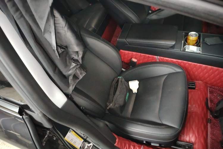 Used Tesla Model 3 2023 Long-Range All-Wheel-Drive Version
