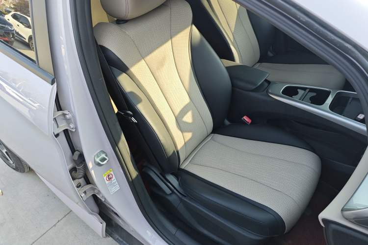 Used BYD Dolphin 2025 Smart Drive Version 420 km Freedom Edition