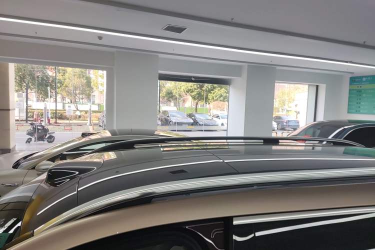 Used Hima AITO M9 2025 Extended-Range Ultra Version 52 kWh 5-Seater Edition
