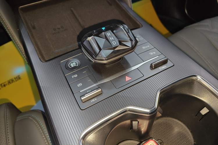 Used BYD Song L DM-i 2025 Intelligent Driving Version 112 km Beyond-Range Type
