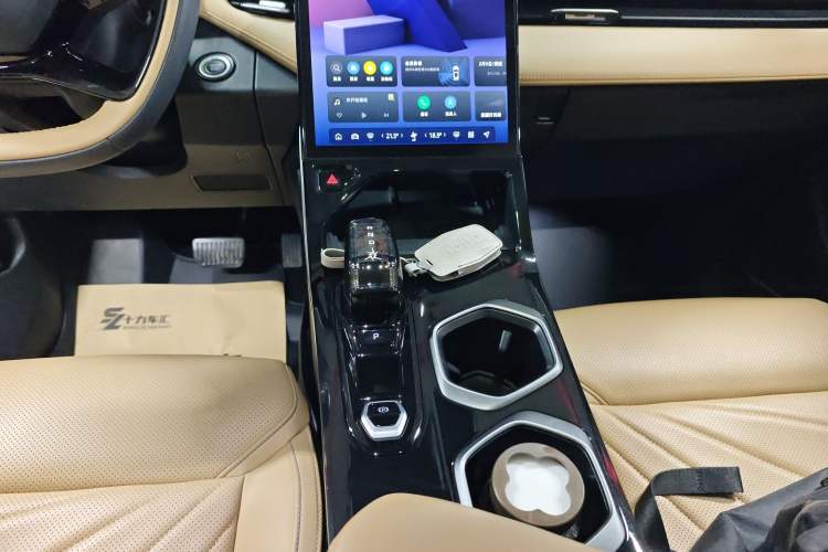 Used Geely Auto FX11 2023 1.5TD DCT Prestige Edition
