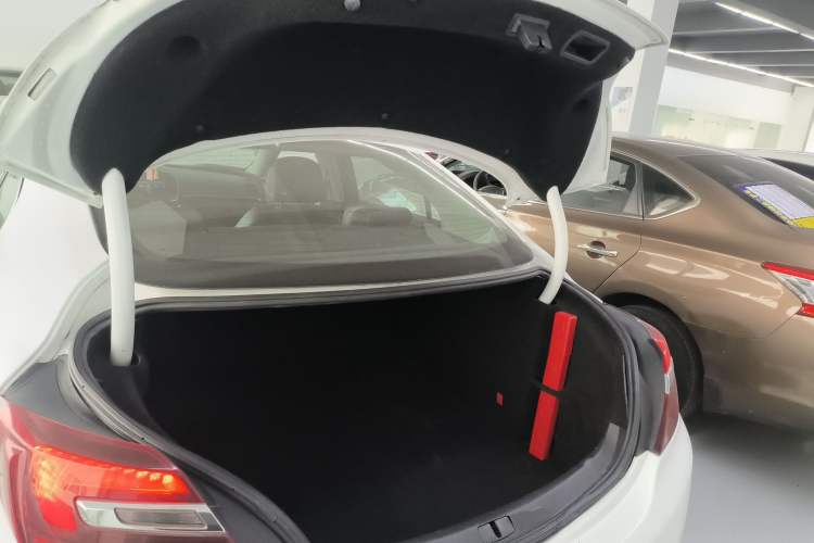 Used Buick Regal 2015 1.6T Leading Technology Model
