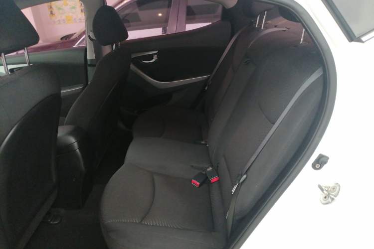 Used Hyundai Elantra (5th Generation / Langdong) 2016 1.6L Manual Luxury Model