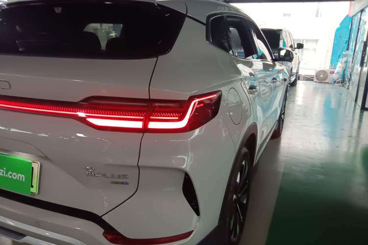 Used BYD Song PLUS New Energy 2025 EV Intelligent Driving Version 520km Premium Model
