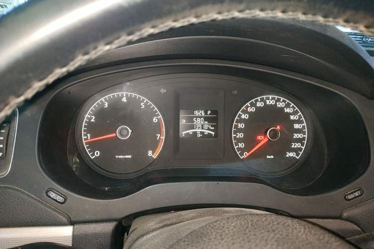 Used Volkswagen Sagitar 2014 1.6L Automatic Comfort Model
