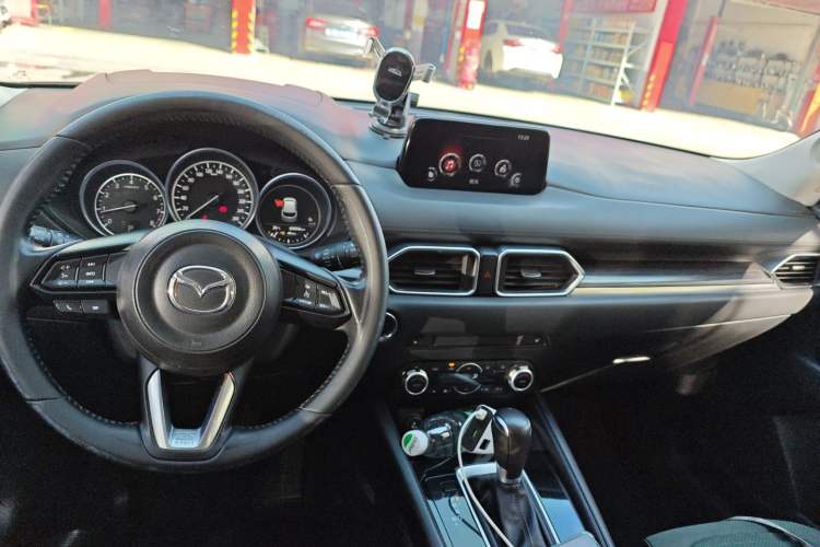 Used Mazda CX-5 2020 2.0L Automatic Two-Wheel Drive ZhiZun Version
