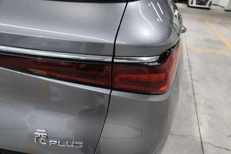 Used BYD Yuan PLUS 2024 Honor Edition 430KM Beyond Model

