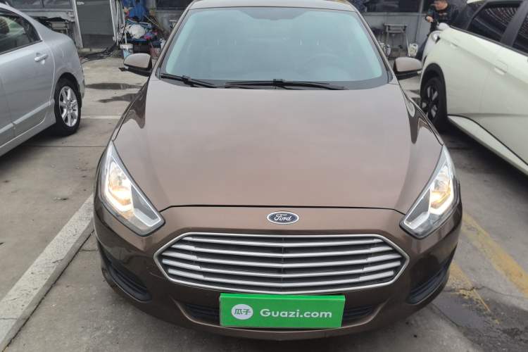 Used Ford Escort 2019 Revised Version 1.5L Manual "Quality Enjoyment" Trim (Tire Pressure Monitoring) China VI Standard
