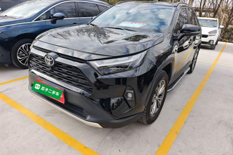 Used Toyota RAV4 2023 2.0L CVT Two-Wheel Drive Fashion Plus Edition