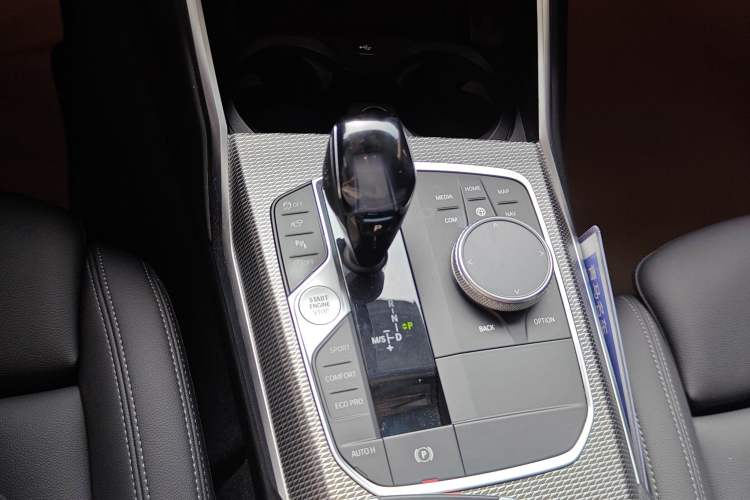 TDK.VehicleDetails.img