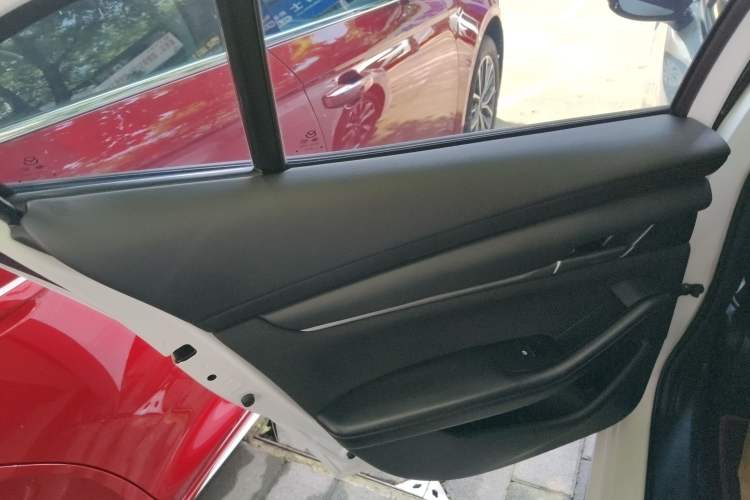 Used Mazda Mazda 3 Axela 2023 2.0L Automatic Zhiqing Edition
