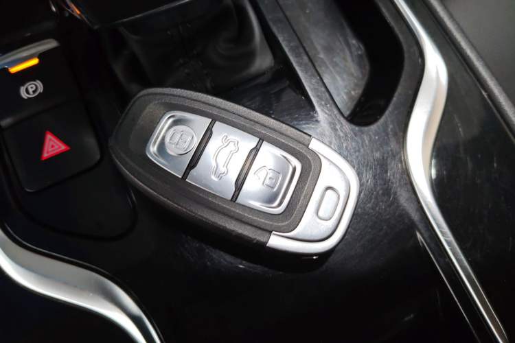 Used Hongqi E-QM5 2023 Revised Version Basic Travel Edition
