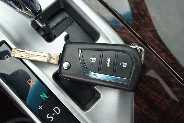 Used Toyota Camry 2015 2.0G Premier Edition
