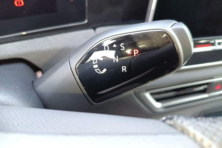 Used Volkswagen Tiguan L 2024 PRO 380TSI Four-Wheel Drive R-Line Prestige Edition
