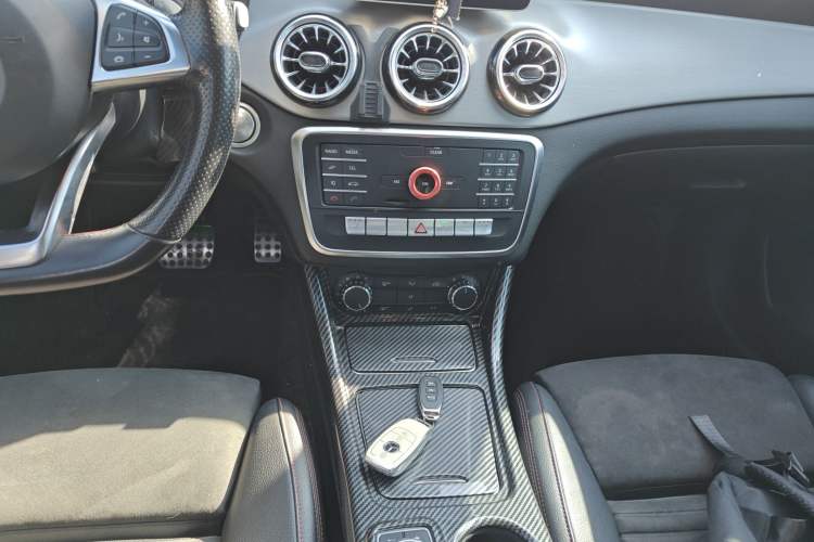 Used Mercedes-Benz CLA 2018 CLA 220 4MATIC
