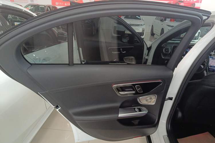 Used Mercedes-Benz C-Class 2024 Second Facelift C 260 L Starry Night Sport Edition
