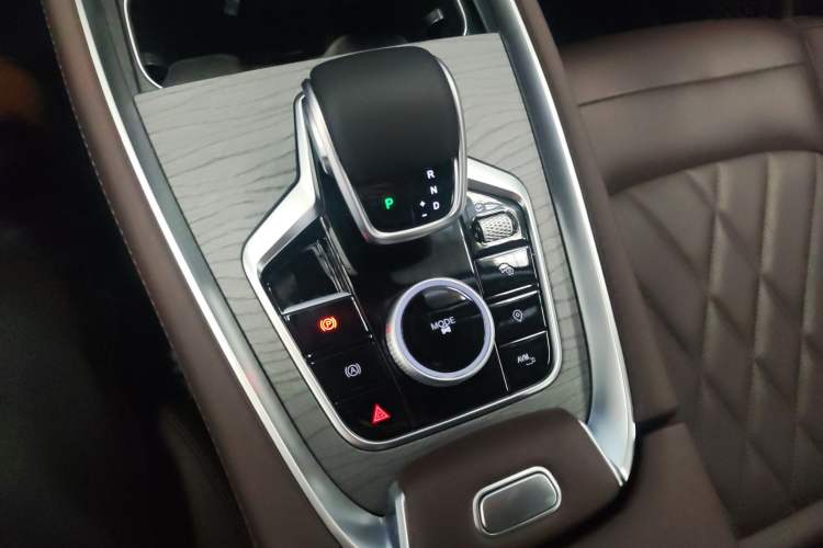 Used Chery Tiggo 8 PRO 2024 Champion Edition 290T Two-Wheel Drive Peak Version 7 Seats
