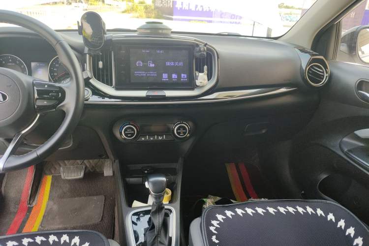 Used Kia Stonic 2019 1.4L Automatic Sport Edition China VI
