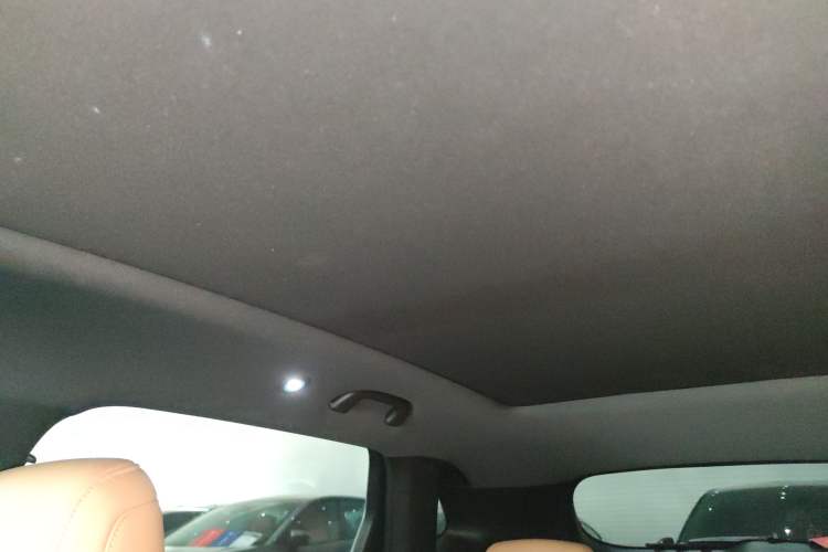 Used BYD Song L DM-i 2024 112 km Leading Edition
