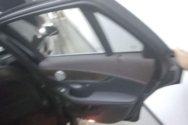 Used Mercedes-Benz GLC 2019 GLC 260 L 4MATIC Dynamic Model
