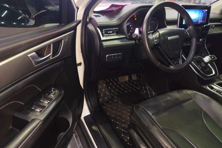 Used Haval M6 2021 PLUS 1.5T DCT Luxury Smart Connectivity Model