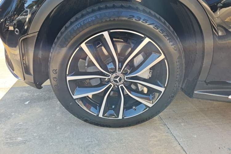 Used Mercedes-Benz GLC 2020 Facelift GLC 260 L 4MATIC Luxury Edition
