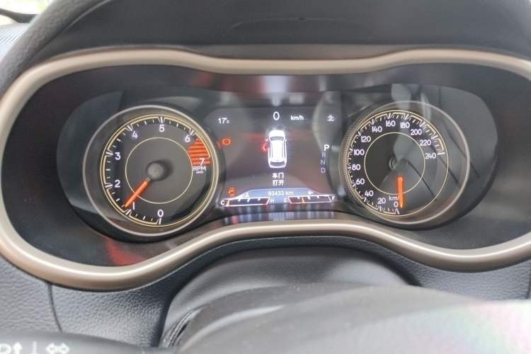 Used  Cherokee 2017 2.0L Superior Edition