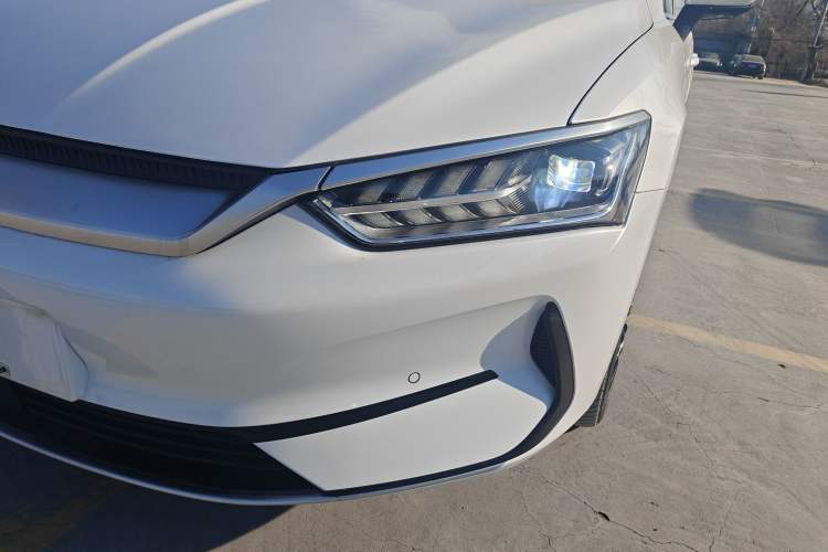 Used BYD Qin PLUS 2021 EV 600KM Flagship Model
