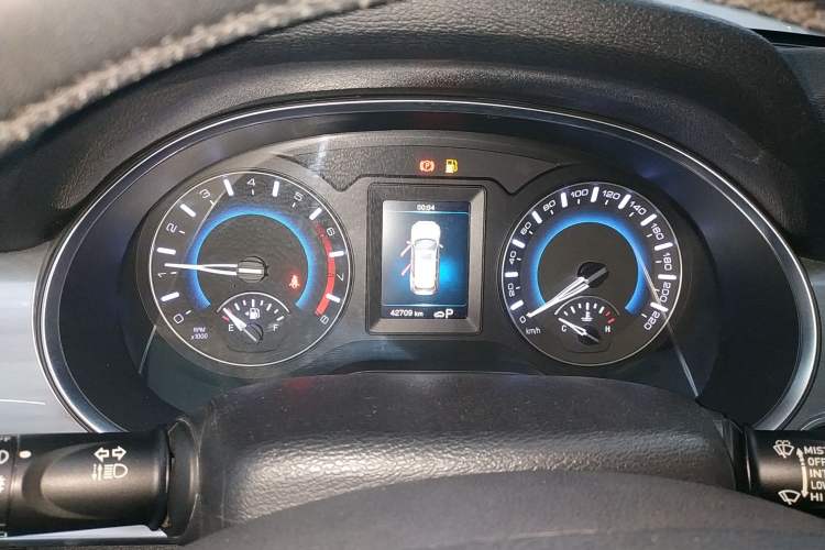 Used Haval H2 2018 1.5T Dual-Clutch Two-Wheel Drive Fashion Model China VI Standard
