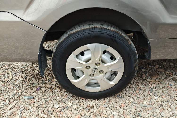 Used Jinbei New Hiace X30L 2021 1.5L Wealth Edition Bus Non-Air-Conditioned China VI Standard SWC15M
