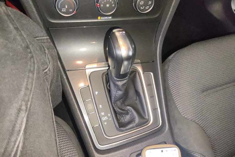 Used Volkswagen Golf 2019 280TSI DSG Comfort Version China VI Standard
