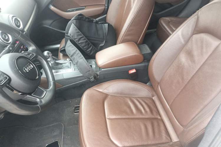 Used Audi A3 2014 Limousine 35 TFSI Automatic Comfort Model
