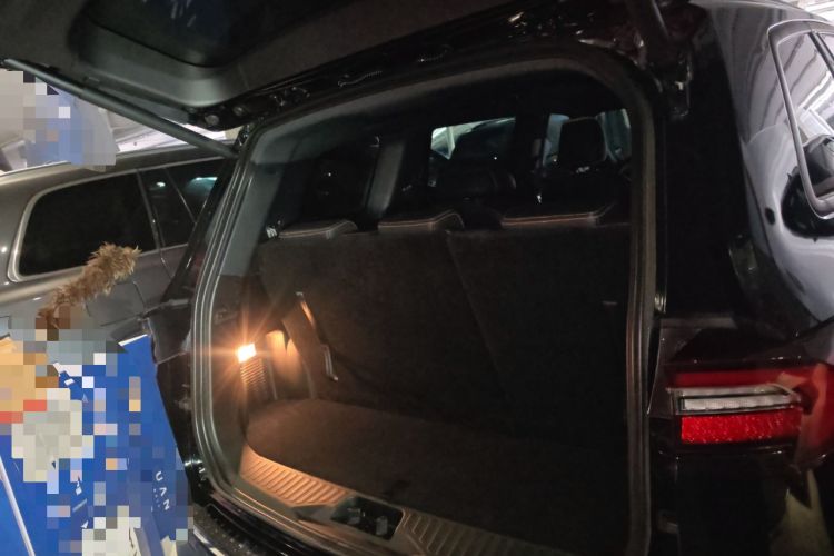 Used Ford Equator 2023 EcoBoost 225 Obsidian Orange Edition Prestige 7-Seater (2/2/3)
