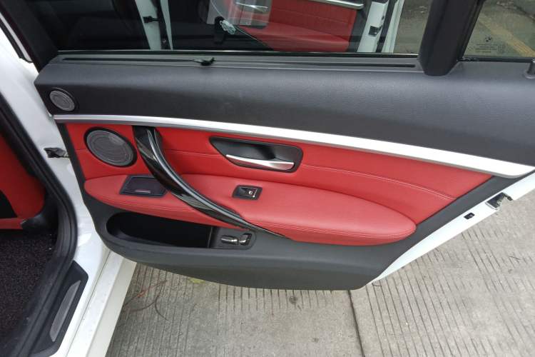 Used BMW 3 Series 2018 330Li M Sport Shadow Edition
