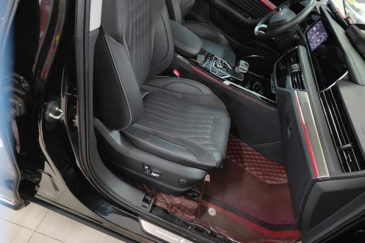 Used Hongqi HS5 2022 Revised Version 2.0T Smart Connect Flagship Edition
