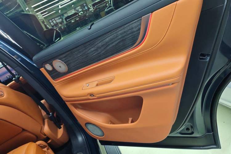 Used Hima AITO M9 2024 Range-Extended Ultra Version 42 kWh 6-Seater Model
