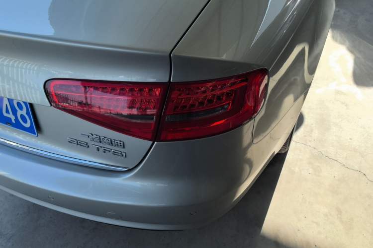 Used Audi A4L 2016 35 TFSI Collector's Edition Automatic Standard Model
