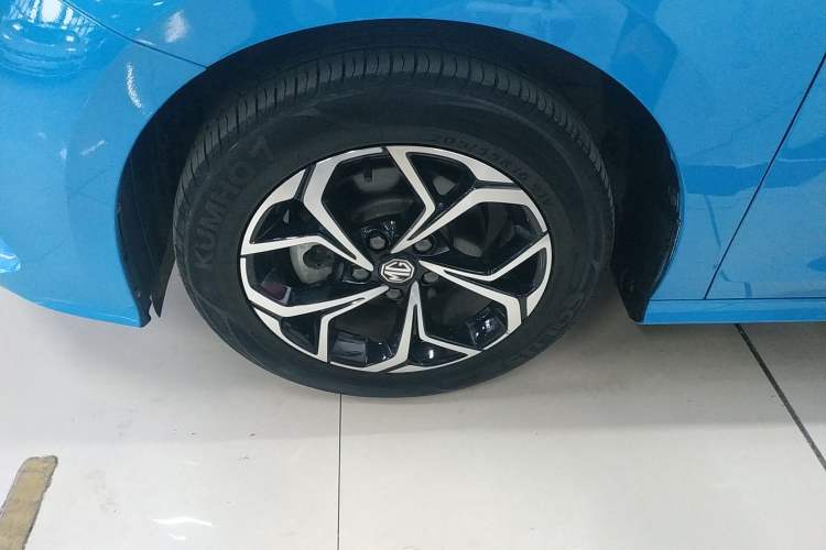 Used MG 5 2022 180 DVVT CVT Youth Luxury Edition
