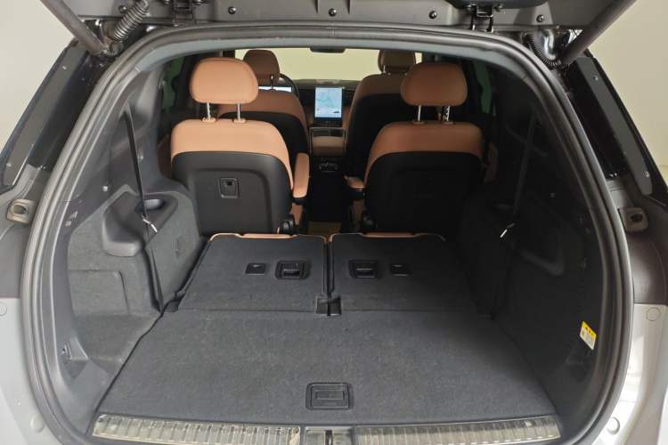 Used Nio ES8 2020 415 km Range 6-Seater Version
