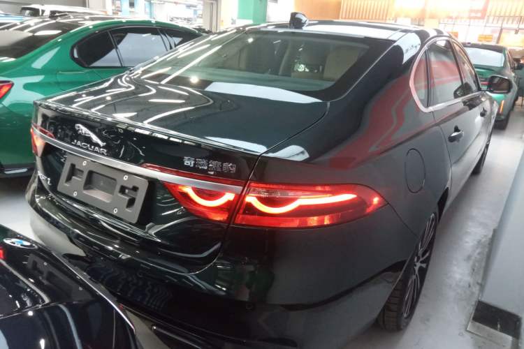 Used Jaguar XFL 2024 2.0T P250 Two-Wheel Drive Prestige Luxury Edition
