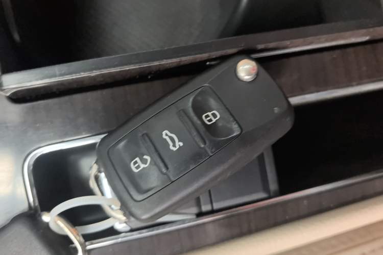 Used Volkswagen Passat 2014 2.0 TSI DSG Prestige Navigation Edition
