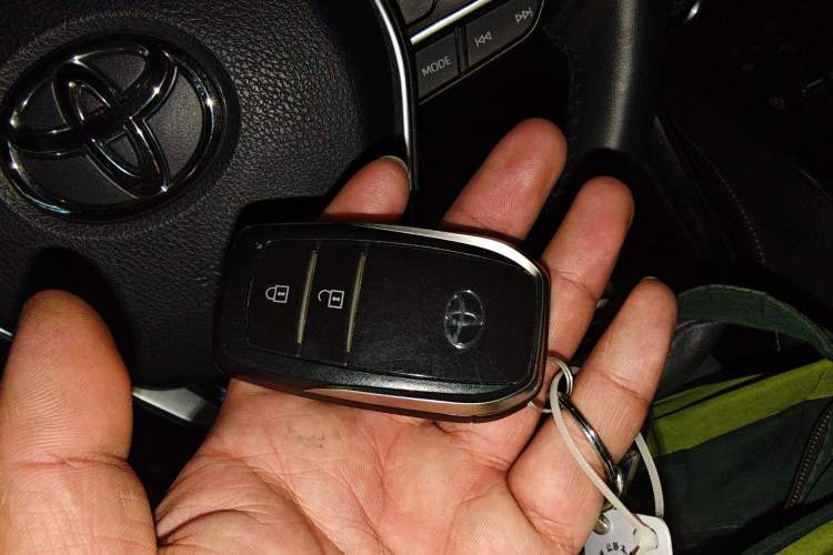 Used Toyota Venza 2022 2.0L CVT Two-Wheel Drive Luxury Edition
