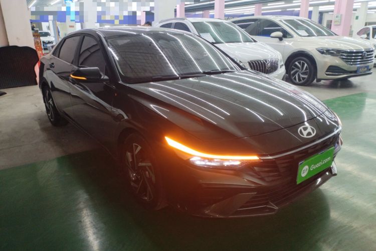 Used Hyundai Elantra 2023 1.5L CVT LUX Prestige Edition